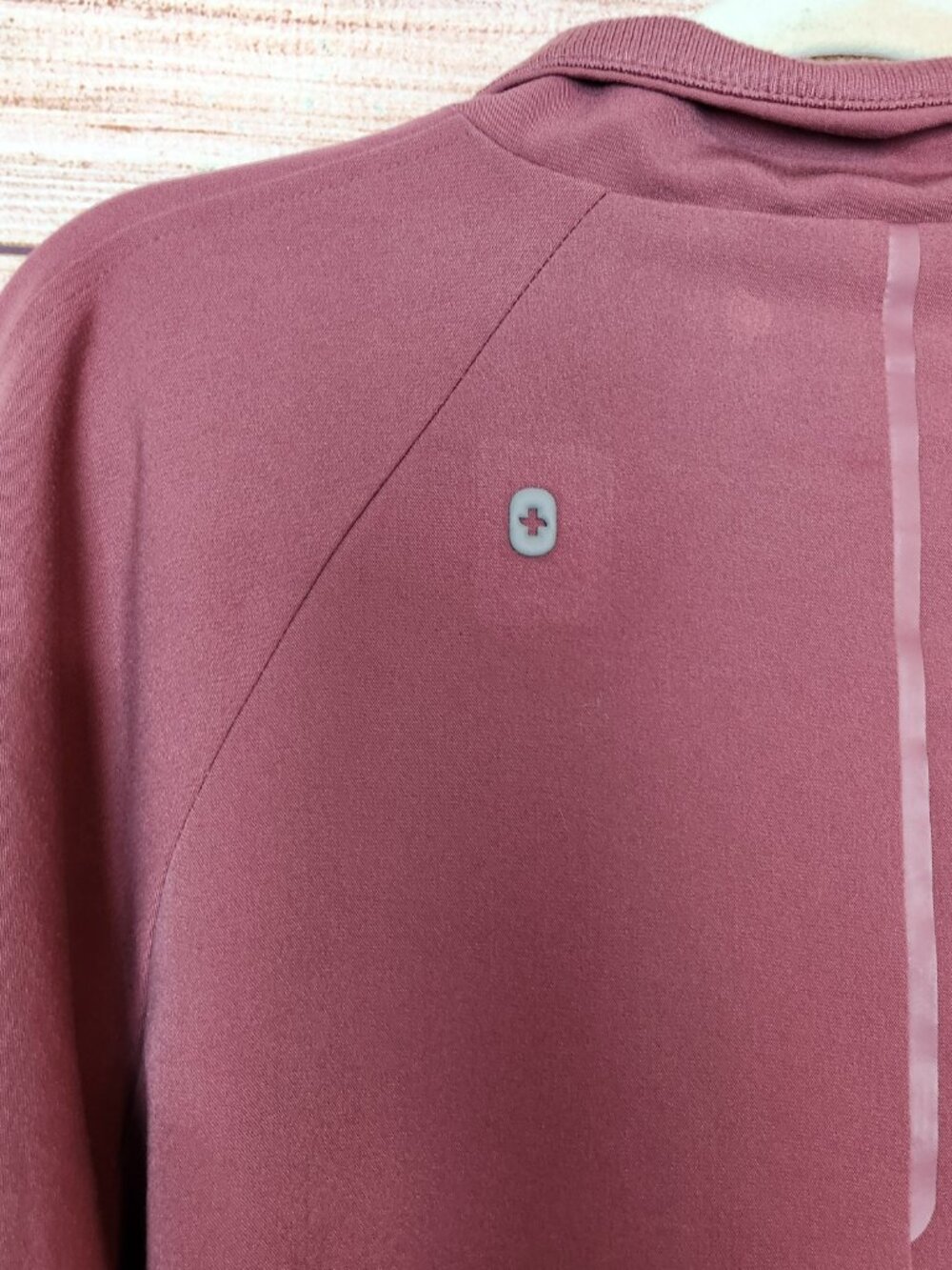 FIGS Women’s Purple Sydney Performance Scrub Jacket Size L Technical Collection - Picture 13 of 16